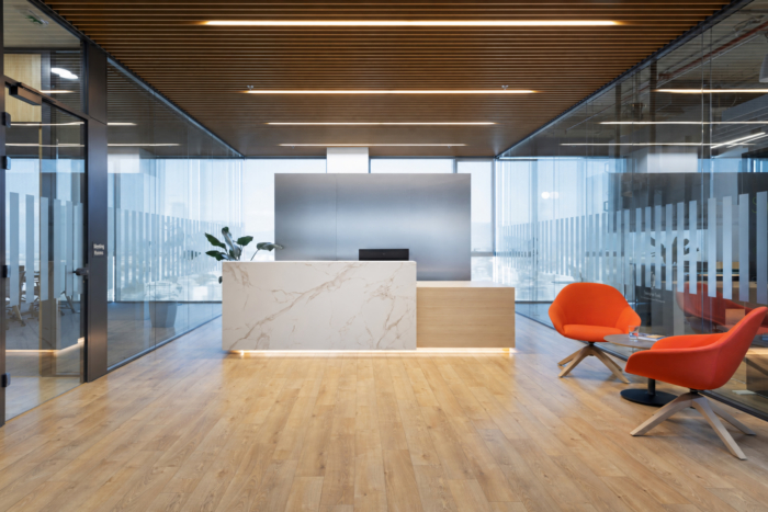 Office Reception Decor Ideas: Bring Hotel-Lobby Style to Your Workspace